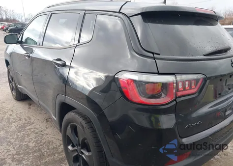 2018 Jeep Compass Altitude 4X4 from USA, damaged, VIN 3C4NJDBB3JT313623